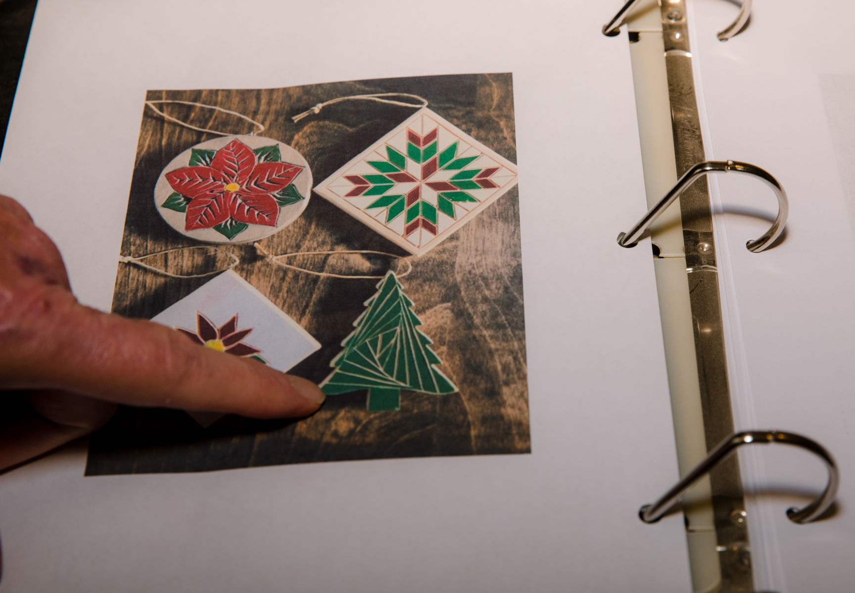 Carl Cottingham Barn Quilt Ornament examples